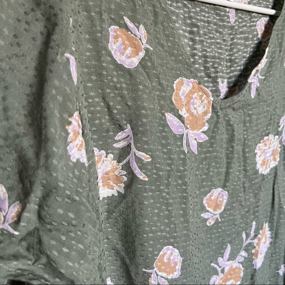 Bohme Essentials floral top - Picture 3 of 5